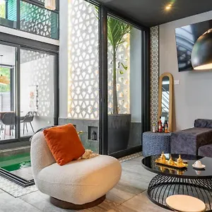 https://luxury-villa-beach-club-mayan-ruins-sahara-jade.quintano-roohotels.com